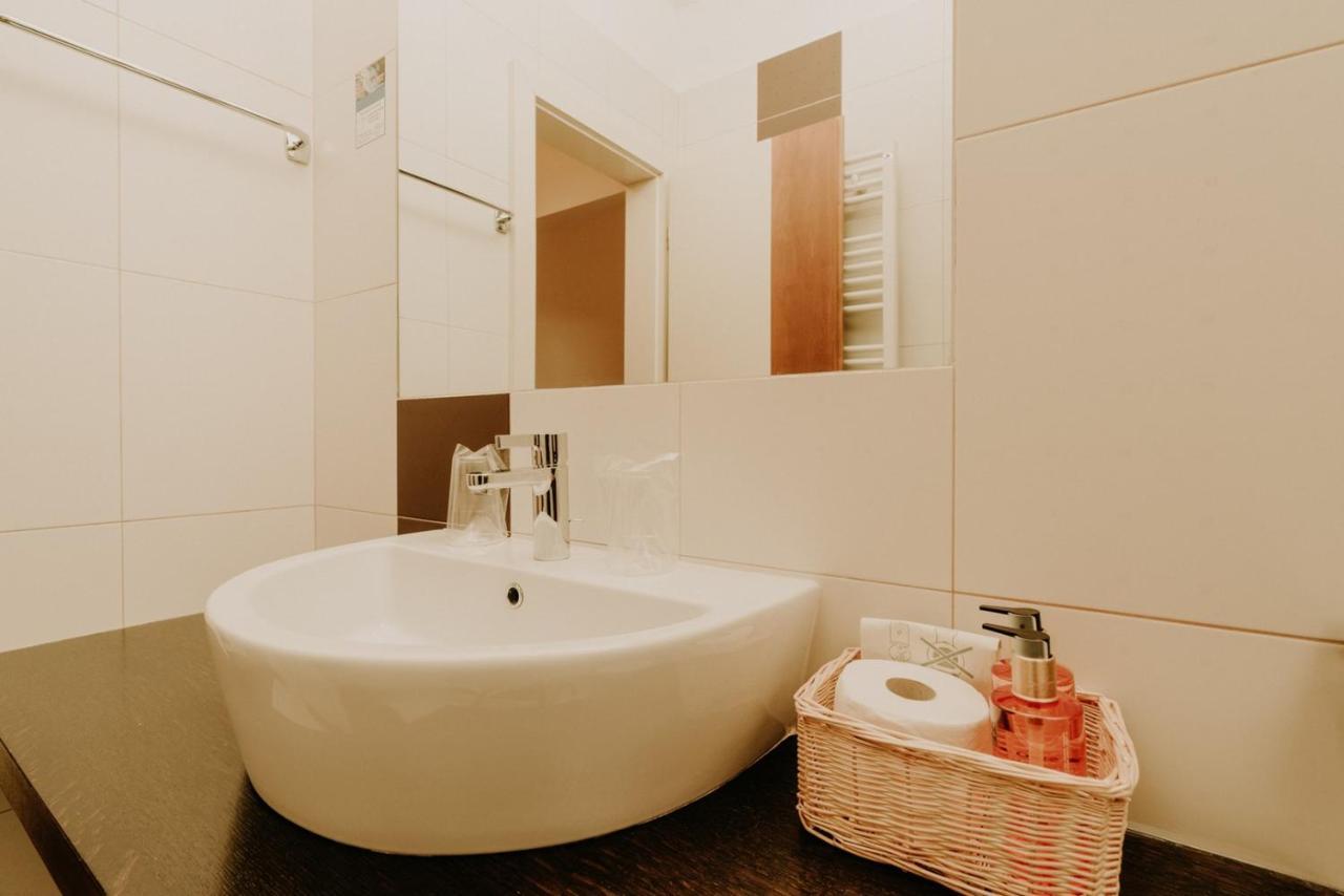 Bed And Breakfast Kolo Adults Only Bužinija Exterior foto